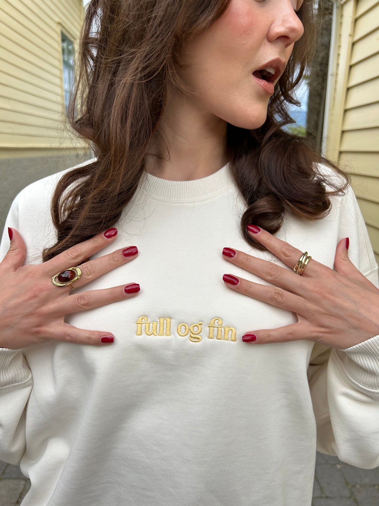 Full og fin crewneck