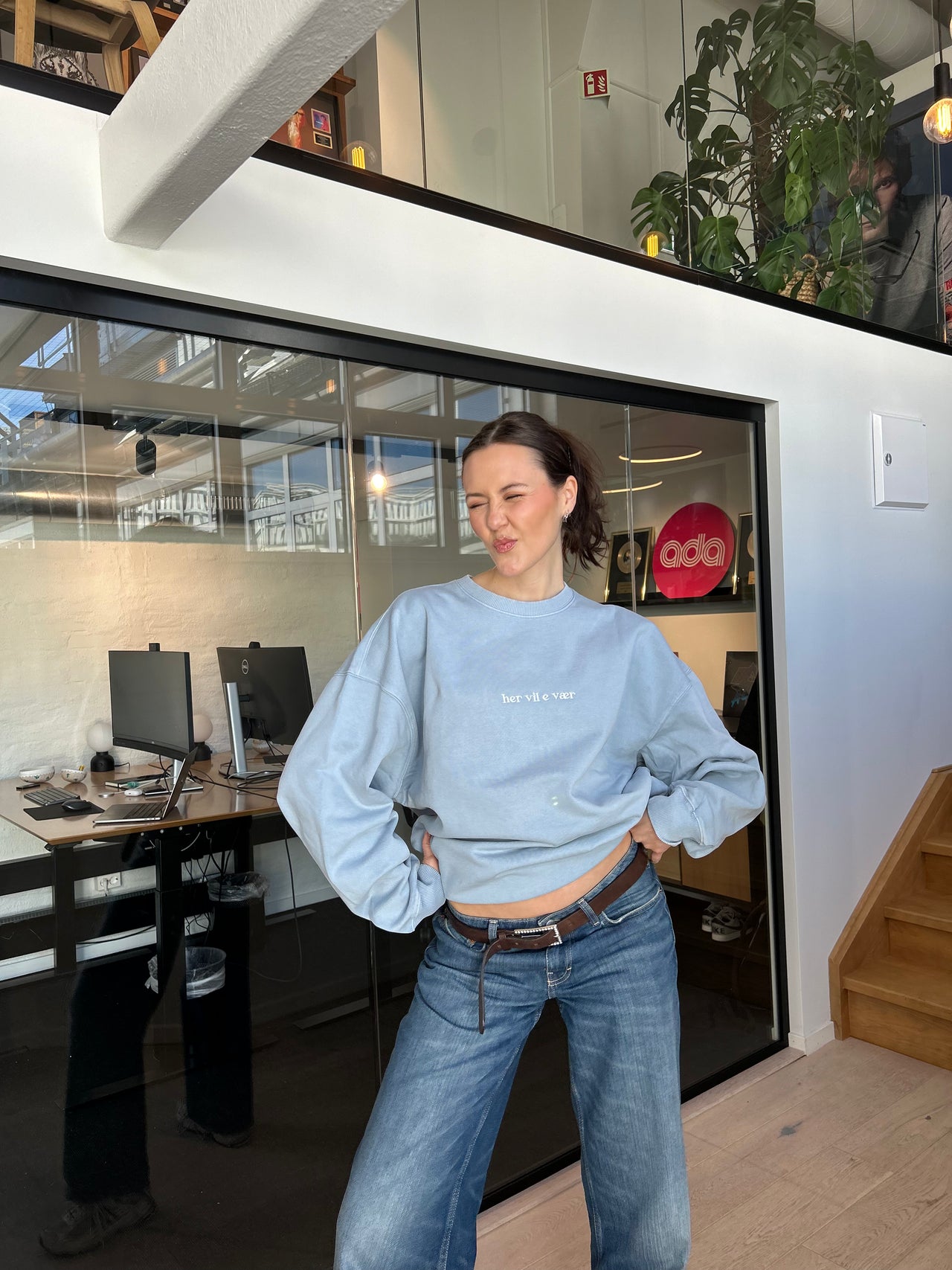 Her vil e vær crewneck